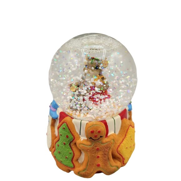 Charming Tails Made Just For You Water Globe Snow Globe 87/194 - Picture 2 of 10